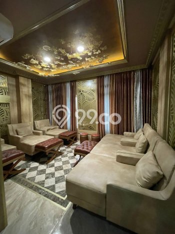 LOKASI PREMIUM! Ruko di BSD, Luas 180m², Mainroad, Kawasan Komersial LOKASI PREMIUM! Ruko di BSD, Luas 180m², Mainroad, Kawasan Komersial