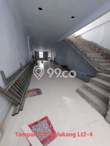 Ruko untuk Disewa di Pusat Jakarta Utara Luas Bangunan 500m2 Ruko untuk Disewa di Pusat Jakarta Utara Luas Bangunan 500m2