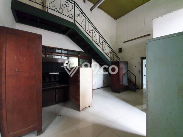 Unit Kantor Dijual di Genteng Surabaya 563m2 Unit Kantor Dijual di Genteng Surabaya 563m2