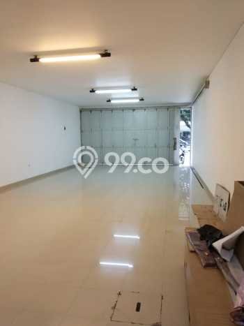 Ruko Area Strategis di Regol, Luas 200m², Siap Usaha Ruko Area Strategis di Regol, Luas 200m², Siap Usaha