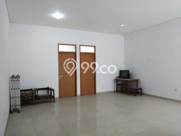 Ruko Area Strategis di Regol, Luas 200m², Siap Usaha Ruko Area Strategis di Regol, Luas 200m², Siap Usaha
