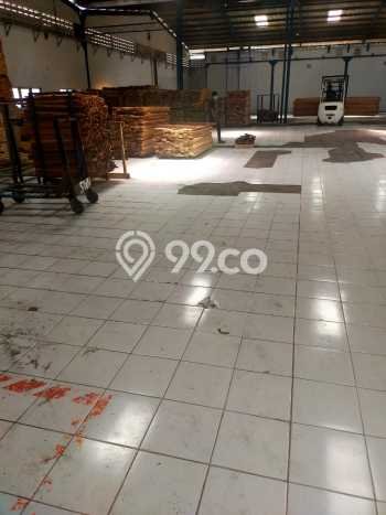 Unit Pabrik Dijual di Beji Pasuruan Luas Tanah 50000m2, Luas Bangunan 10000m2 Unit Pabrik Dijual di Beji Pasuruan Luas Tanah 50000m2, Luas Bangunan 10000m2