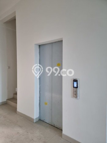 FOR SALE! Ruko di Sukolilo Surabaya, LT 206m2, LB 860m2 FOR SALE! Ruko di Sukolilo Surabaya, LT 206m2, LB 860m2