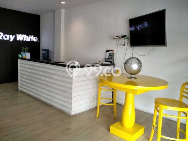 Unit Komersial Disewakan di Jakarta Barat Kawasan Strategis Harga Kompetitif Unit Komersial Disewakan di Jakarta Barat Kawasan Strategis Harga Kompetitif