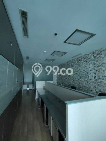 Kantor Disewakan di Central Park, Luas 560m², Lokasi Bisnis, Jalan Utama Kantor Disewakan di Central Park, Luas 560m², Lokasi Bisnis, Jalan Utama
