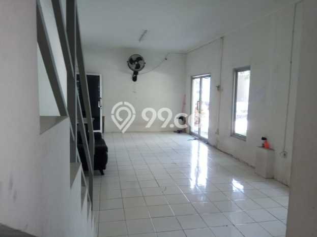 LOKASI STRATEGIS! Gudang Kawasan Neglasari, Luas 450m2m², Pusat Komersial, Jalan Utama LOKASI STRATEGIS! Gudang Kawasan Neglasari, Luas 450m2m², Pusat Komersial, Jalan Utama