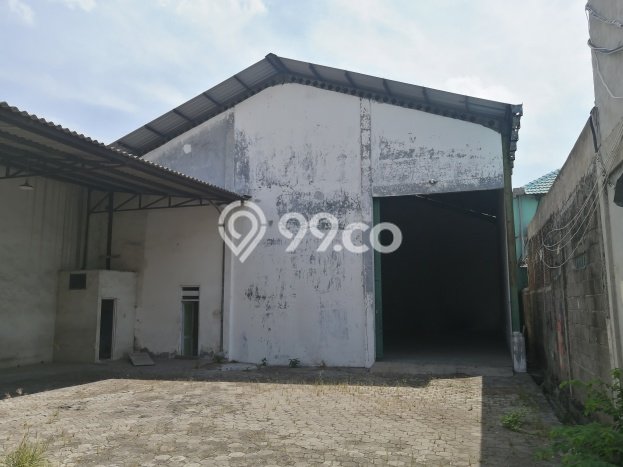 Gudang paling strategis disewakan di Kebomas Gresik Gudang paling strategis disewakan di Kebomas Gresik