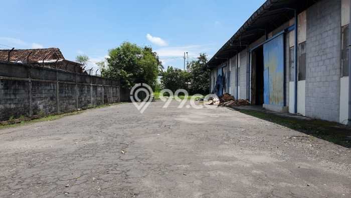 Lokasi Strategis! Dijual Gudang Bisnis di Magersari, Mojokerto Kondisi Baik Lokasi Strategis! Dijual Gudang Bisnis di Magersari, Mojokerto Kondisi Baik
