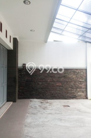 Ruko Dijual di Bandung LT 297m2 & LB 550m2 Lokasi Terbaik! Ruko Dijual di Bandung LT 297m2 & LB 550m2 Lokasi Terbaik!