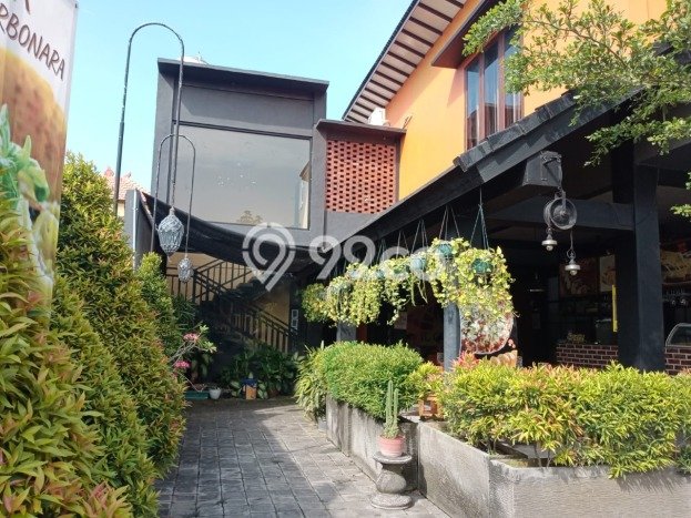 Komersial Disewakan Kawasan , Luas 400m2m², Area Komersial, Jalan Strategis Komersial Disewakan Kawasan , Luas 400m2m², Area Komersial, Jalan Strategis