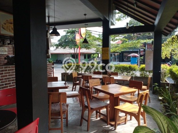 Komersial Disewakan Kawasan , Luas 400m2m², Area Komersial, Jalan Strategis Komersial Disewakan Kawasan , Luas 400m2m², Area Komersial, Jalan Strategis