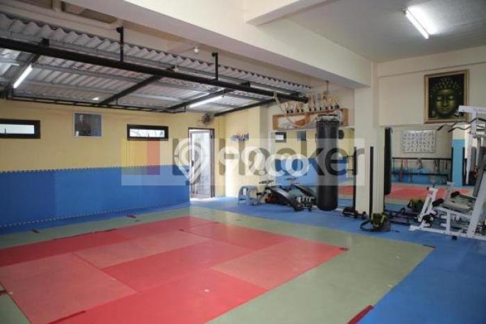 Unit Ruko Dijual di Semarang Timur Semarang Luas Bangunan 540m2 Unit Ruko Dijual di Semarang Timur Semarang Luas Bangunan 540m2