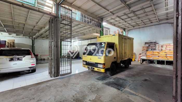 Paling Diincar! Gudang Dijual di Caringin Harga Kompetitif Paling Diincar! Gudang Dijual di Caringin Harga Kompetitif