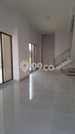 Ruko Area Komersial di Kelapa Gading, Luas 270m², Siap Operasional Ruko Area Komersial di Kelapa Gading, Luas 270m², Siap Operasional
