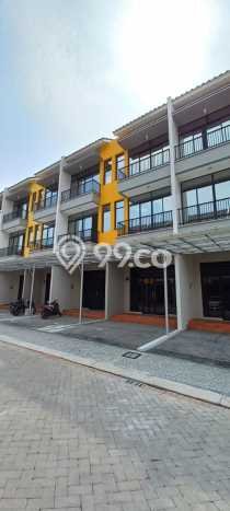 AREA KOMERSIAL! Ruko di Kelapa Gading, Luas 212m², Posisi Strategis AREA KOMERSIAL! Ruko di Kelapa Gading, Luas 212m², Posisi Strategis