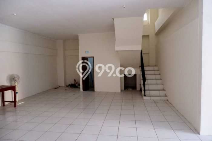 Ruko Dijual di Bandung LT 140m2 & LB 220m2 Lokasi Terbaik! Ruko Dijual di Bandung LT 140m2 & LB 220m2 Lokasi Terbaik!