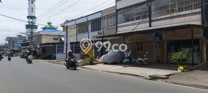 AREA BISNIS! Ruko di Rappocini, Luas 160m², Mainroad, Strategis AREA BISNIS! Ruko di Rappocini, Luas 160m², Mainroad, Strategis