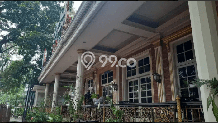 Area Ramai! Kantor Dijual di Kebayoran Baru untuk Bisnis Luas Bangunan 1530m2 Area Ramai! Kantor Dijual di Kebayoran Baru untuk Bisnis Luas Bangunan 1530m2