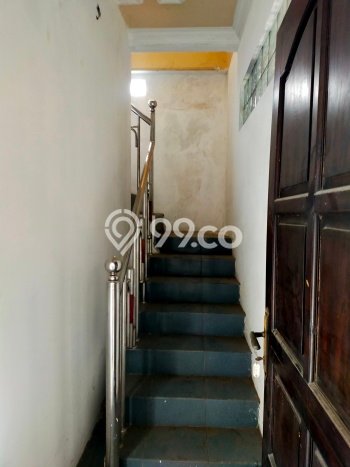 LOKASI BISNIS! Gudang For Rent di Gilingan, Luas 350m², Jalan Strategis, Ready Usaha LOKASI BISNIS! Gudang For Rent di Gilingan, Luas 350m², Jalan Strategis, Ready Usaha