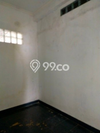 LOKASI BISNIS! Gudang For Rent di Gilingan, Luas 350m², Jalan Strategis, Ready Usaha LOKASI BISNIS! Gudang For Rent di Gilingan, Luas 350m², Jalan Strategis, Ready Usaha