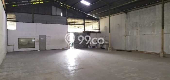 Disewakan Gudang di Jebres Solo LT 1200m2, LB 850m2 Disewakan Gudang di Jebres Solo LT 1200m2, LB 850m2