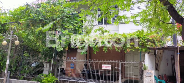 Ruko Dijual di Semarang LT 225m2 & LB 300m2 Lokasi Terbaik! Ruko Dijual di Semarang LT 225m2 & LB 300m2 Lokasi Terbaik!