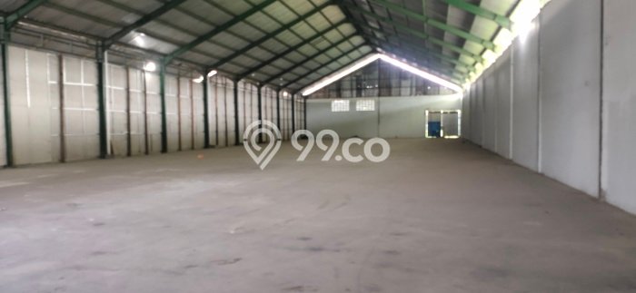 Gudang Area Niaga Kawasan Citeureup, Luas 1400m², Siap Usaha Gudang Area Niaga Kawasan Citeureup, Luas 1400m², Siap Usaha