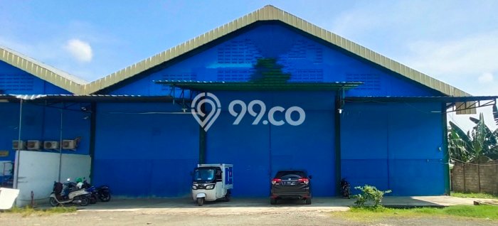 Gudang Area Niaga Kawasan Citeureup, Luas 1400m², Siap Usaha Gudang Area Niaga Kawasan Citeureup, Luas 1400m², Siap Usaha