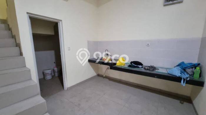 Unit Ruko Dijual di Surya Sumantri Bandung Luas Bangunan 1080m2 Unit Ruko Dijual di Surya Sumantri Bandung Luas Bangunan 1080m2