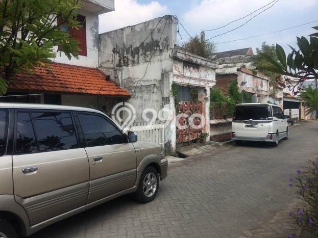FOR SALE! Ruko di Tambaksari Surabaya, LT 806m2, LB 160m2 FOR SALE! Ruko di Tambaksari Surabaya, LT 806m2, LB 160m2
