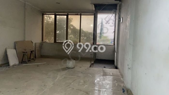 Ruko Bagus Dijual LB 185m2 Lokasi Strategis Jakarta Barat Area Cocok untuk Bisnis Ruko Bagus Dijual LB 185m2 Lokasi Strategis Jakarta Barat Area Cocok untuk Bisnis