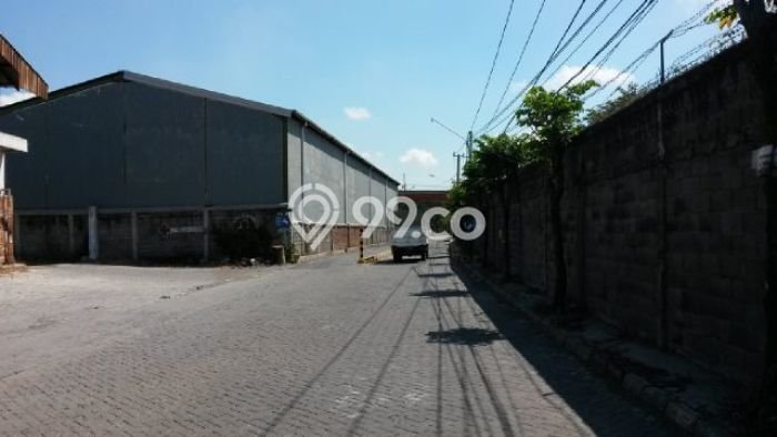 Gudang Dijual di Asemrowo Surabaya dengan LB 2640m2 Gudang Dijual di Asemrowo Surabaya dengan LB 2640m2