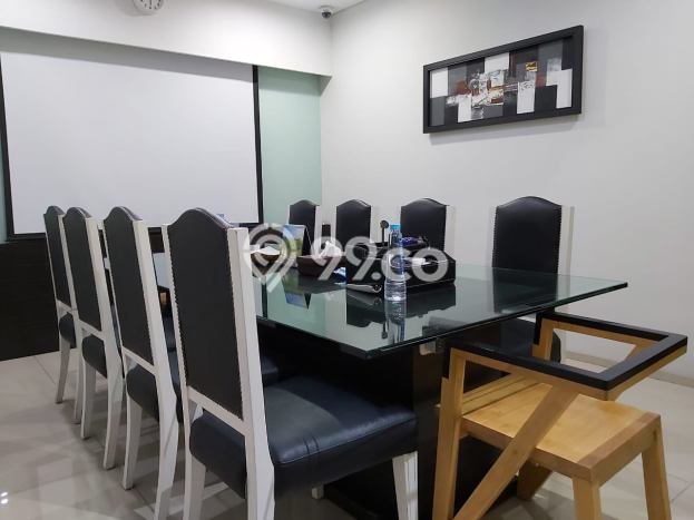 LOKASI PREMIUM! Ruko di Meruya, Luas 180m², Mainroad, Area Bisnis LOKASI PREMIUM! Ruko di Meruya, Luas 180m², Mainroad, Area Bisnis