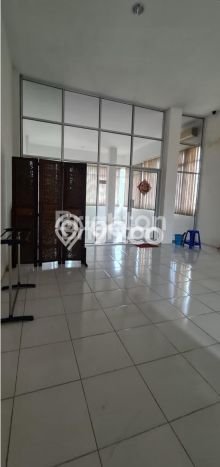 Area Ramai! Ruko Dijual di Kalidoni untuk Bisnis Luas Bangunan 165m2 Area Ramai! Ruko Dijual di Kalidoni untuk Bisnis Luas Bangunan 165m2