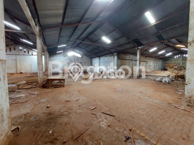 AREA SUPER PREMIUM! Gudang di Singosari, Luas 1995m2m², Kawasan Komersial AREA SUPER PREMIUM! Gudang di Singosari, Luas 1995m2m², Kawasan Komersial