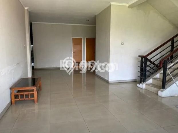 Unit Komersial Dijual di Kembangan Jakarta Barat Luas Bangunan 1181m2 Unit Komersial Dijual di Kembangan Jakarta Barat Luas Bangunan 1181m2