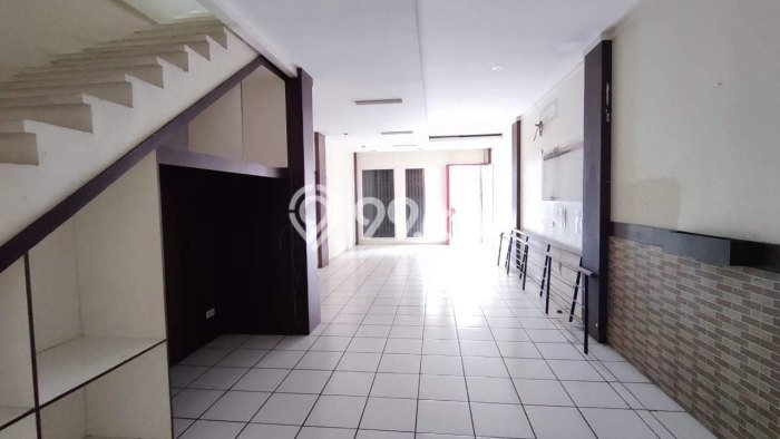 PRIME LOCATION! Ruko di Pajajaran, Luas 206m², Area Bisnis, Posisi Premium PRIME LOCATION! Ruko di Pajajaran, Luas 206m², Area Bisnis, Posisi Premium