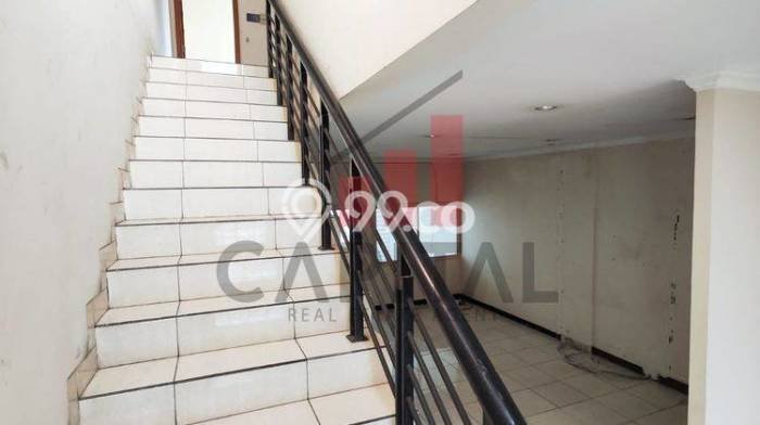 Unit Ruko Dijual di Pajajaran Bandung Luas Tanah 132m2, Luas Bangunan 250m2 Unit Ruko Dijual di Pajajaran Bandung Luas Tanah 132m2, Luas Bangunan 250m2