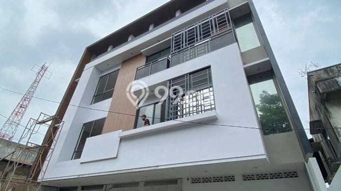 Ruko Komersial Dijual di Babakan Ciparay Bandung LT 76m2 & LB 160m2 Ruko Komersial Dijual di Babakan Ciparay Bandung LT 76m2 & LB 160m2