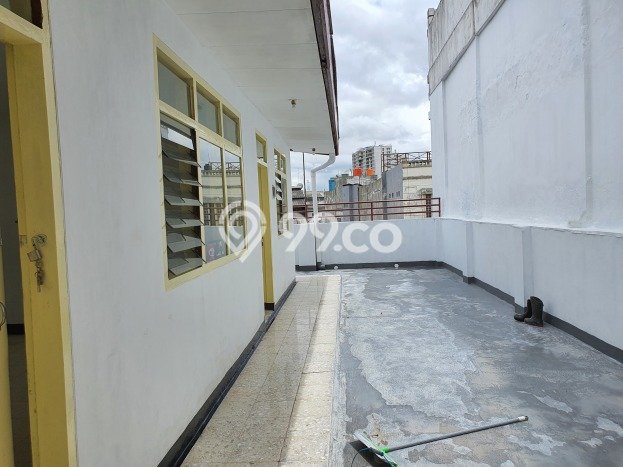 Ruko Dijual di Bandung LT 129m2 & LB 300m2 Lokasi Terbaik! Ruko Dijual di Bandung LT 129m2 & LB 300m2 Lokasi Terbaik!