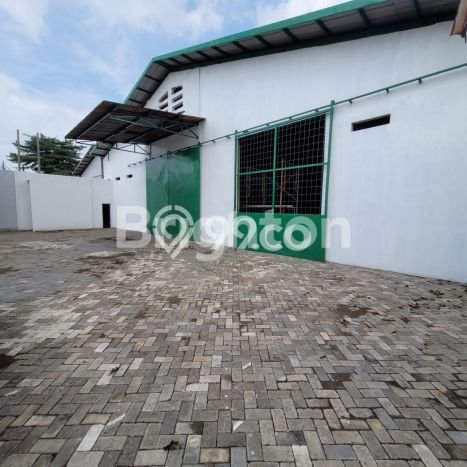 Gudang Dijual Lokasi Emas di Tandes Luas 1100m2 Gudang Dijual Lokasi Emas di Tandes Luas 1100m2