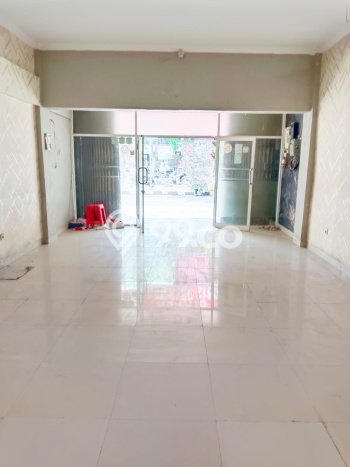 Ruko Dijual di Prime Area Jakarta Barat Luas 317m2 Ruko Dijual di Prime Area Jakarta Barat Luas 317m2