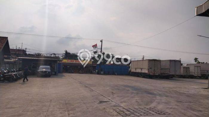 Unit Gudang Paling Strategis di Karawang Barat Karawang dengan LB 576m2 Unit Gudang Paling Strategis di Karawang Barat Karawang dengan LB 576m2
