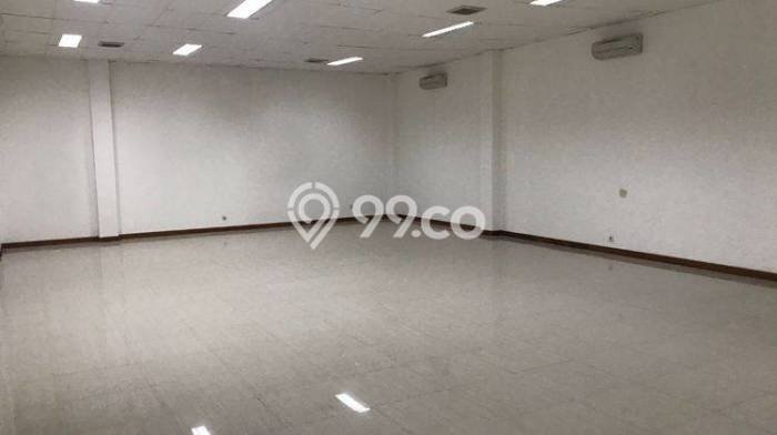 Disewakan Gudang di Kawasan Ramai BSD Luas 612m2 Disewakan Gudang di Kawasan Ramai BSD Luas 612m2