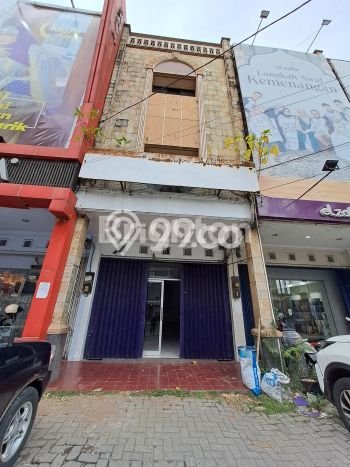 FOR RENT! Ruko di Kediri Cocok untuk Bisnis 261m2 FOR RENT! Ruko di Kediri Cocok untuk Bisnis 261m2