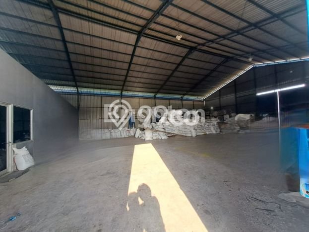 Lokasi Strategis! Dijual Gudang Bisnis di Beji, Pasuruan Kondisi Baik Lokasi Strategis! Dijual Gudang Bisnis di Beji, Pasuruan Kondisi Baik