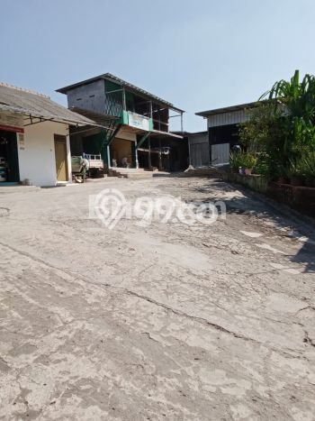 AREA TERSIBUK! Ruko di , Luas 81m2m², Pusat Komersial AREA TERSIBUK! Ruko di , Luas 81m2m², Pusat Komersial