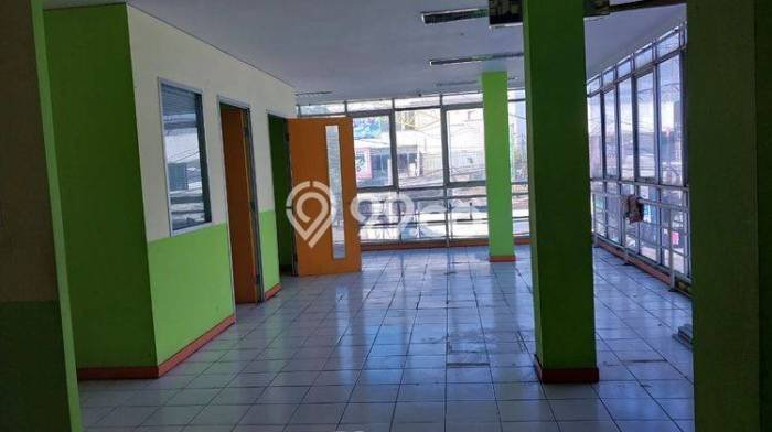Unit Ruko Dijual di Bandung LT 69m2 & LB 200m2 Unit Ruko Dijual di Bandung LT 69m2 & LB 200m2
