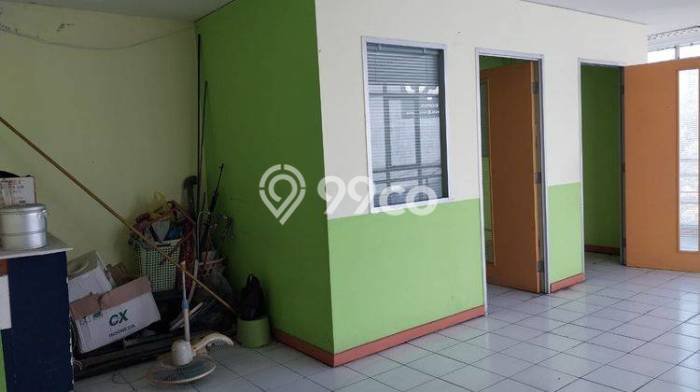 Unit Ruko Dijual di Bandung LT 69m2 & LB 200m2 Unit Ruko Dijual di Bandung LT 69m2 & LB 200m2