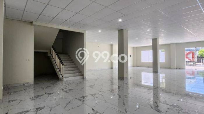 Unit Kantor Dijual di Jakarta Timur LT 231m2 & LB 750m2 Unit Kantor Dijual di Jakarta Timur LT 231m2 & LB 750m2